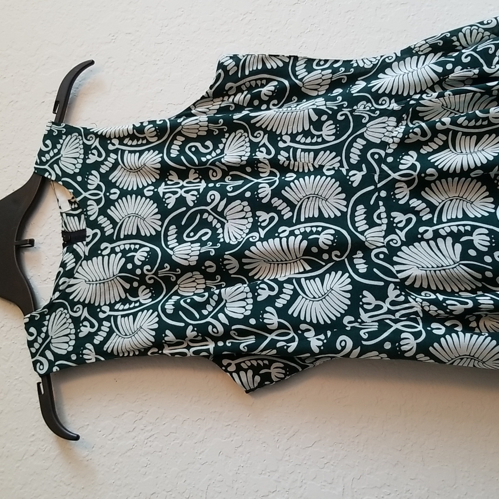 H&M Floral Design Green & White Sleeveless Flare Dress